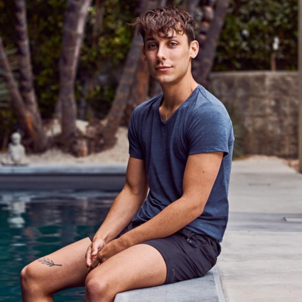 EYSOM Men's Navy Blue Short Sleeve Foundation Scoop Neck T-Shirt 